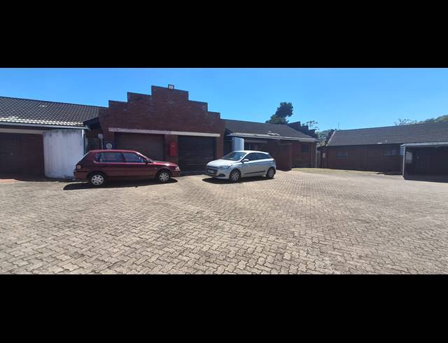 3 BEDROOM SIMPLEX FOR SALE IN SANDFIELD